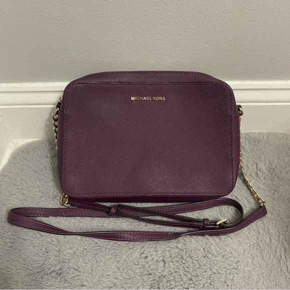 Michael Kors Burgundy Chain Strap Crossbody Bag Listing For Live Show - Picture 2 of 13